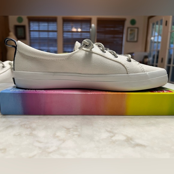 Sperry crest Vibe white with navy trim canvas sneakers, 8.5, nwot. - Picture 7 of 12